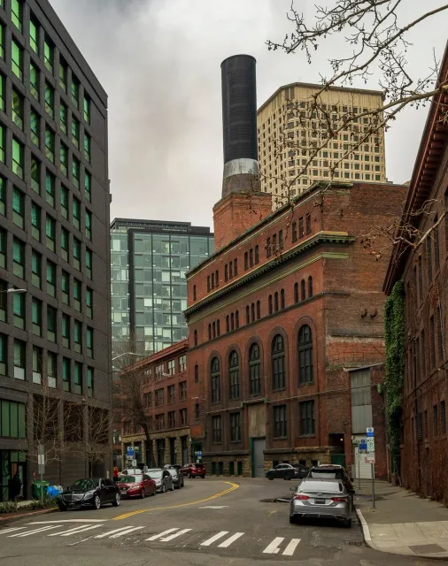 Pioneer Square: Seattle’s Unmissable Historic Heart 🏛️🔑