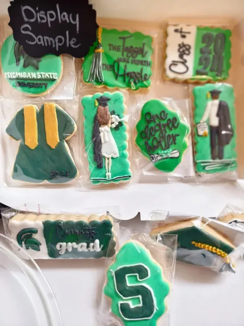 Michigan | Meridian Mall Farmers Market 🍄🥕🛍️