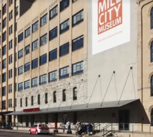 🏭 Mill City Museum - Where Flour Made History! 🌾