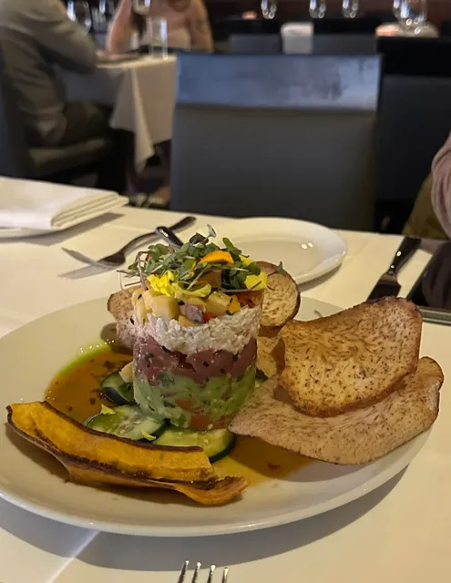 Perfect Seaside Night View Restaurant for Birthdays