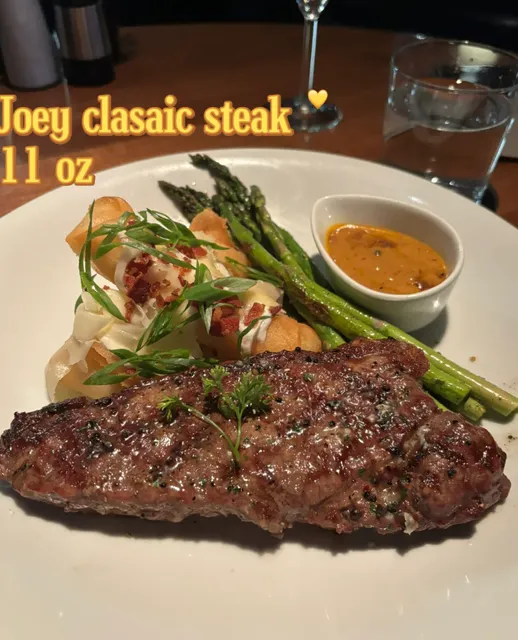 ​​Toronto’s Chic Bistro Gem |  JOEY Eaton Centre– Steak, Bubbles 🥩🍾
