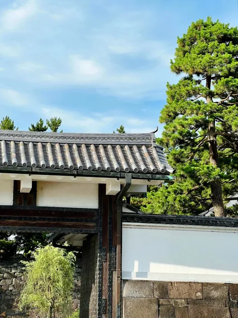 Imperial Palace East Garden 🏯