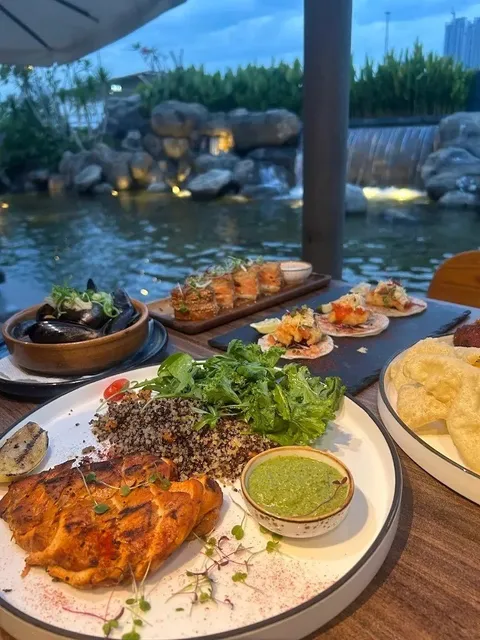 🇲🇾 Must-Visit Waterfall Restaurant in KL! ‼️😭