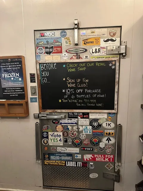 Wildflower - A Cozy Gem in Cincinnati 🌸🍷