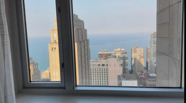 🏨 The Best Hotel in Chicago. And the Concierge Service