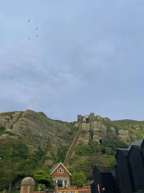 🇬🇧 Day Trip from London | Hastings | A Seaside Escape