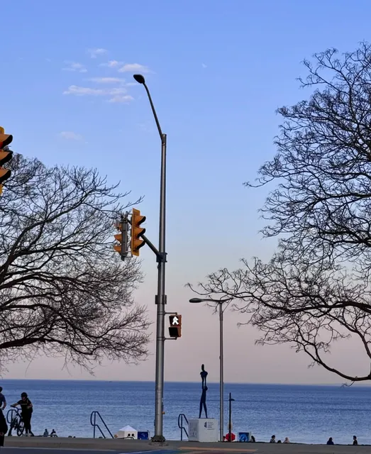 🌅 Burlington Sunset Walk + Restaurant Warning