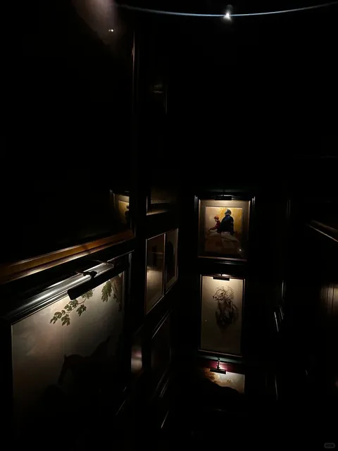 NYC’s The Polo Bar: A 10 PM Dinner Worth the Wait 🐎🍸