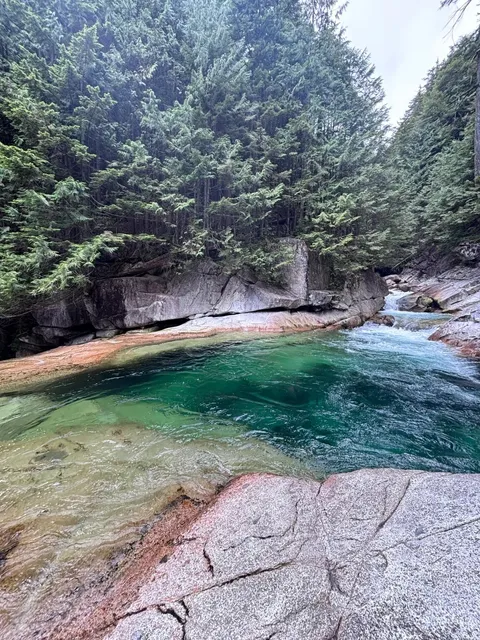 🌿 BC's Hidden Gem: Golden Ears' "Jiuzhaigou" Moment 🌊​​