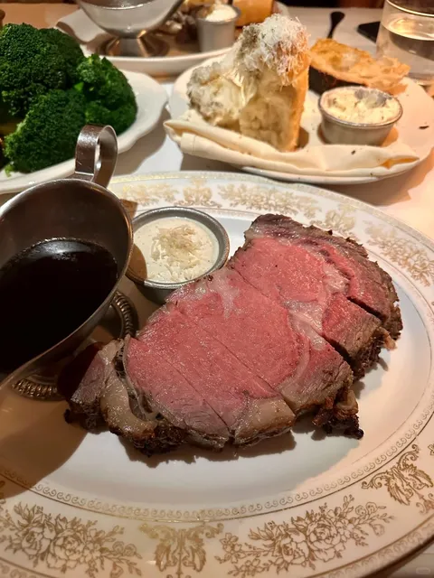 📍 NYC | Close Your Eyes to Order, Open Wide for Meat Heaven 🥩✨