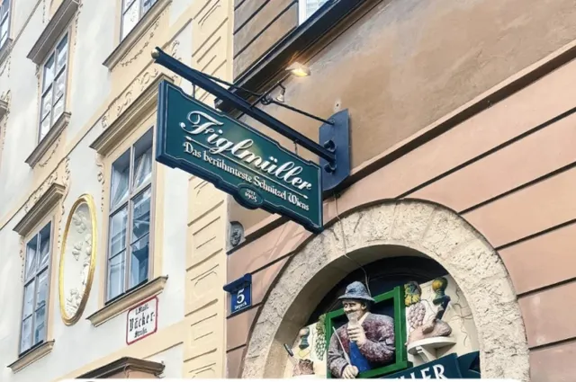 ​​Vienna’s Famous Schnitzel | Figlmüller Review​​ 🇦🇹🍽️