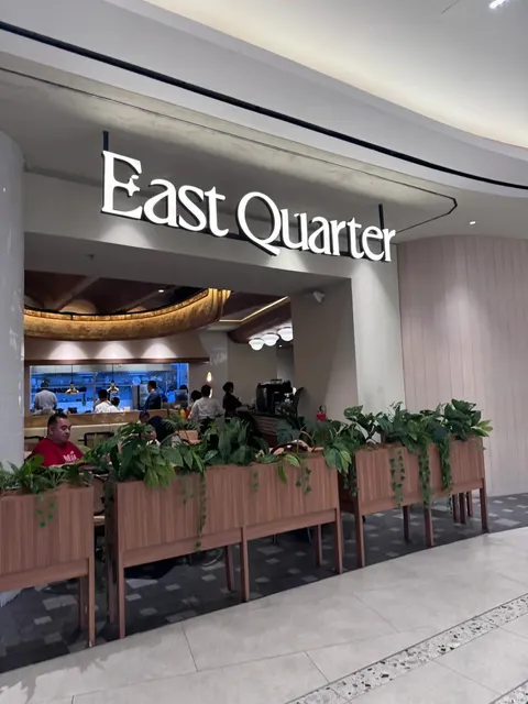 ​​Jakarta's Hidden Gem: East Quarter 🍽️✨​​