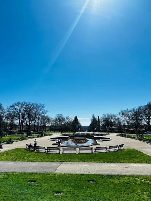 🌼 Highland Park Stroll 🐾