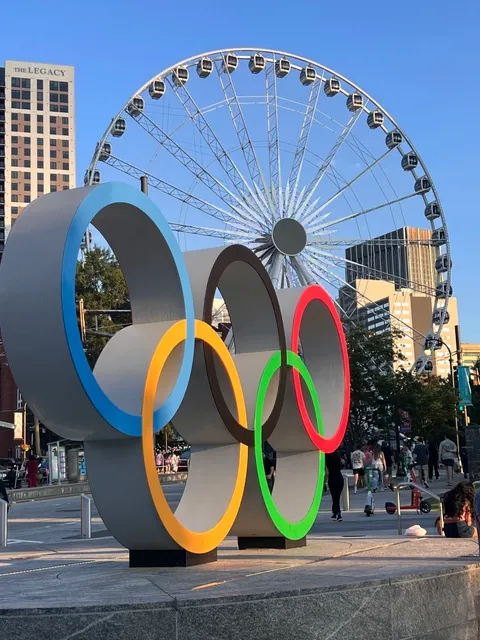 Atlanta | Darling Hold My Hand