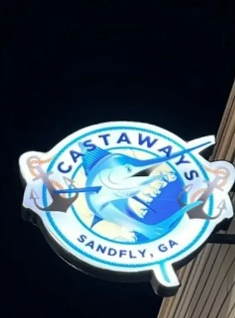 Castaways | A Laid-Back Tropical Vibe with Coastal Fare 🏝️