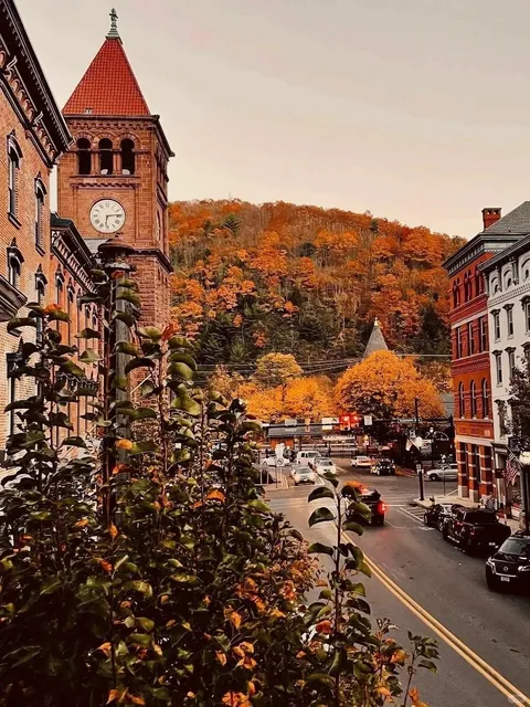 🌟 A Fairytale Town Just 2.5 Hours from NYC 🍁