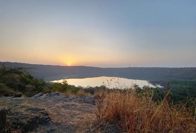🌍 Lonar Crater Lake: Maharashtra's Cosmic Wonder
