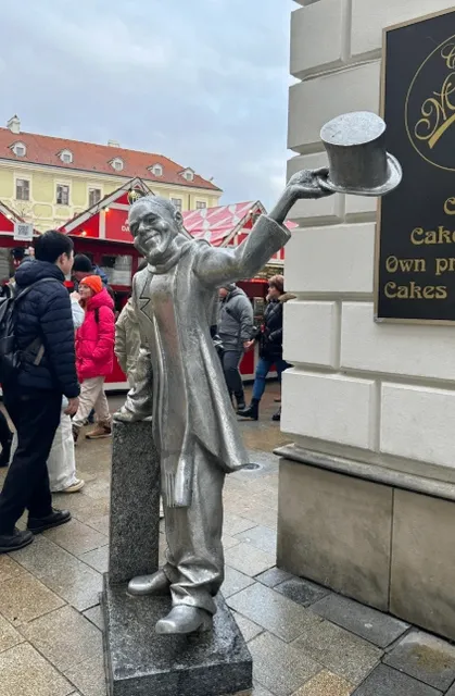  Day 2 in Bratislava | Christmas Markets, Castles & Culinary Adventure