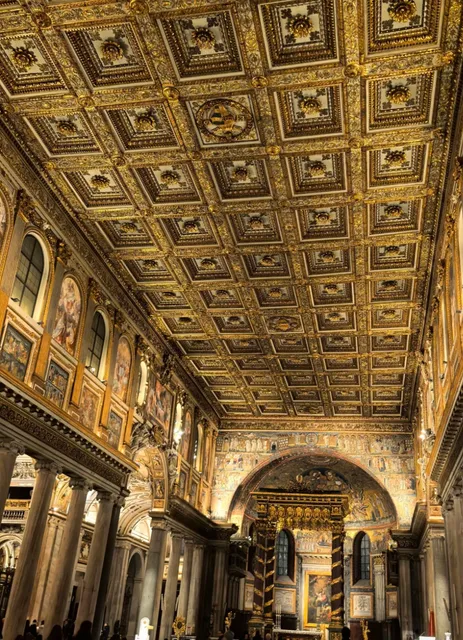 Has no one noticed the eyes of the Basilica of Santa Maria Maggiore?