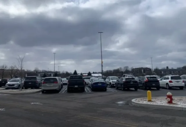 🛍️ Ross Park Mall - Pittsburgh's Sprawling Retail Paradise! 🎉