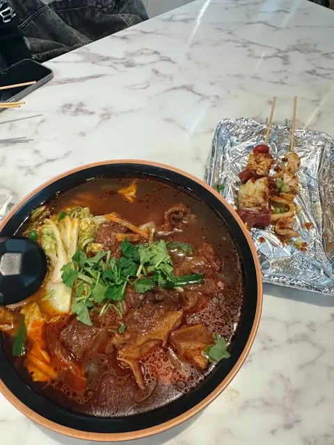 Chicago Now Has That Wobbling, Jiggly Milk Pudding Too! 🍮