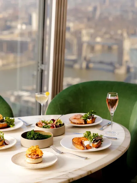 Life's Perfect Brunch: The Ultimate Spot for Tower Bridge Views 