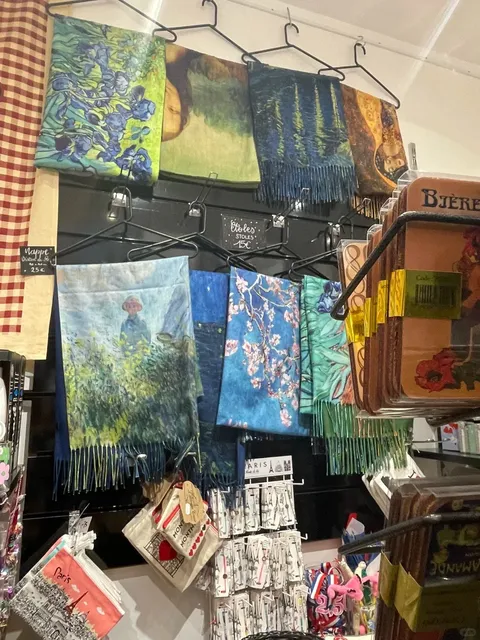  The Cutest Souvenir Shop in Passage Jouffroy! 🛍️✨