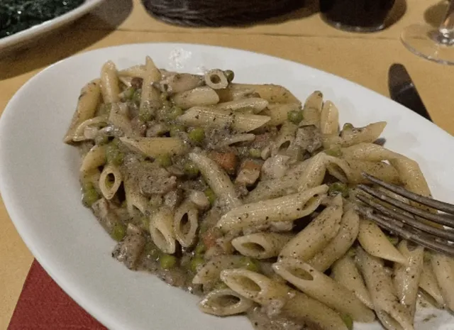 It doesn't look very appealing, but it tastes incredibly delicious.