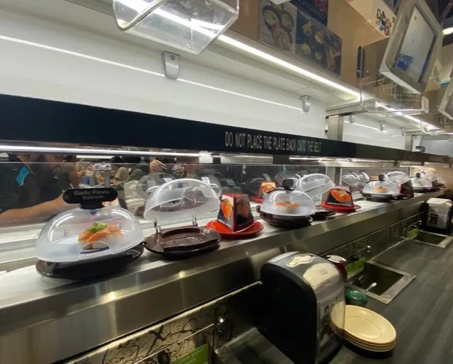 🍣 Kura Sushi | Revolving Fun & Fresh Bites at Mall of America