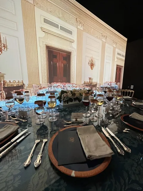 🇺🇸 Must-Visit Museum in DC | I Sat in the Presidential Office? 😮