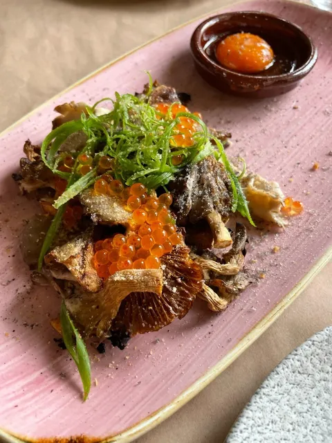 Pasadena Hidden Gem — Stunning Outdoor Seating 🍽️