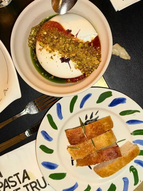 A Pasta Bar - My Favorite Pasta Place of the Year!