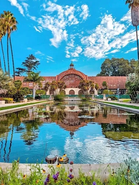 🏝 Two Must-Visit Spots in San Diego! 😎🌴