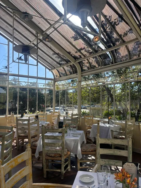 🇺🇸 Santa Barbara: A White People Food Lover’s Paradise? 😋