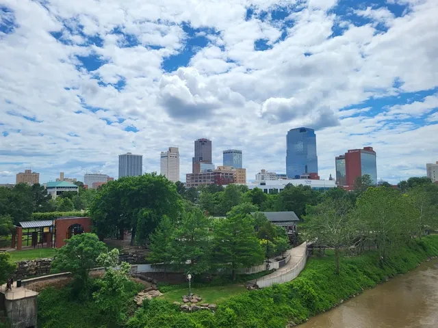 Road Trip Through the Heartland | A Cross-Country Drive – Little Rock