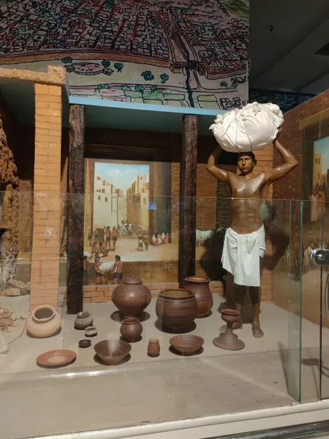 Pakistan travel--  Exploring Pakistan's History