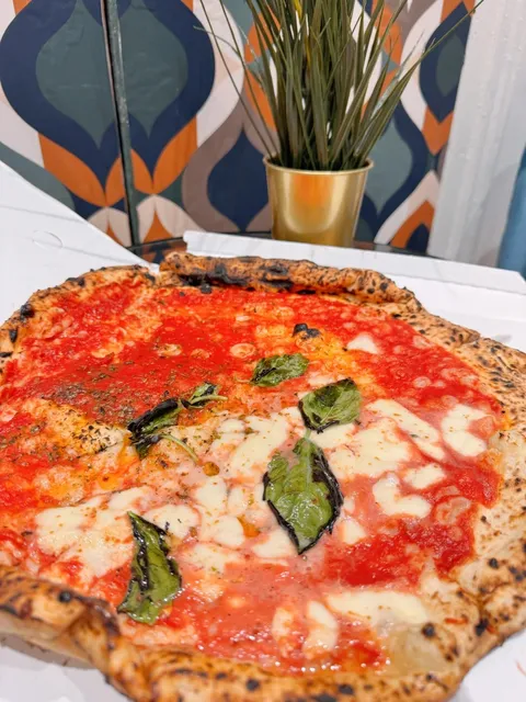 Naples | The Legendary World's Best Pizza 🍕