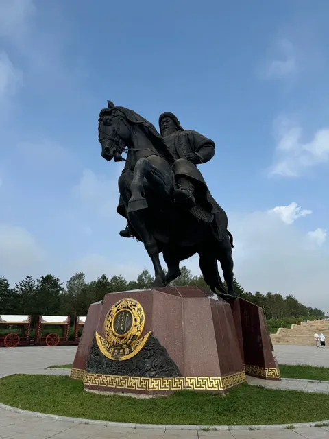 🏜️ Ordos One-Day Blitz: Temples & Dunes!