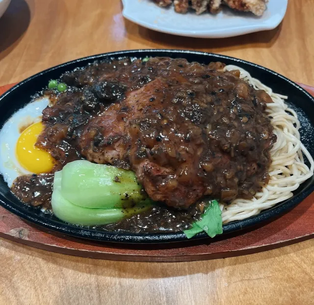 Restaurant Review | New Dessert/Simple Meal Spot in Dallas