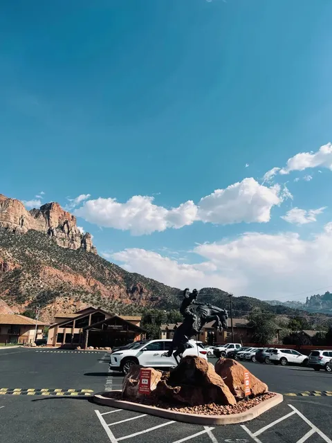  Hiking The Narrows in Zion National Park 🌊