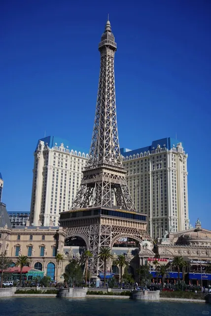 Non-Backtracking Route Guide