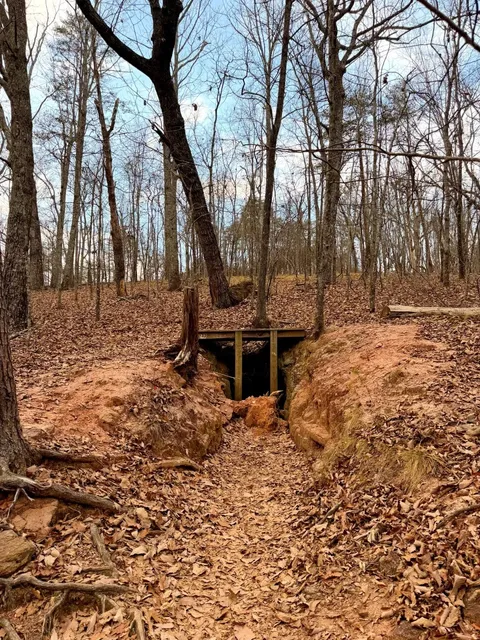 Hiking on Christmas Eve - Indian Seats Loop 🎄🥾