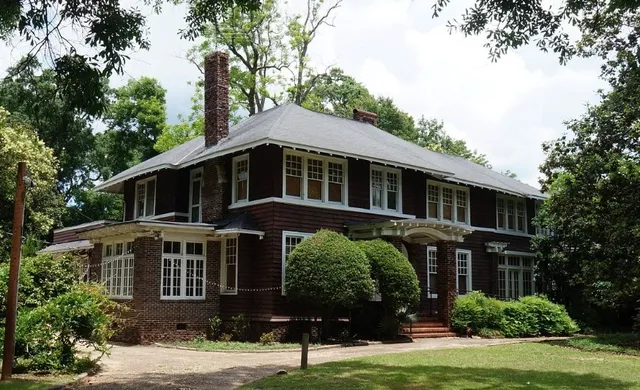 A Night Traveling Through the Jazz Age