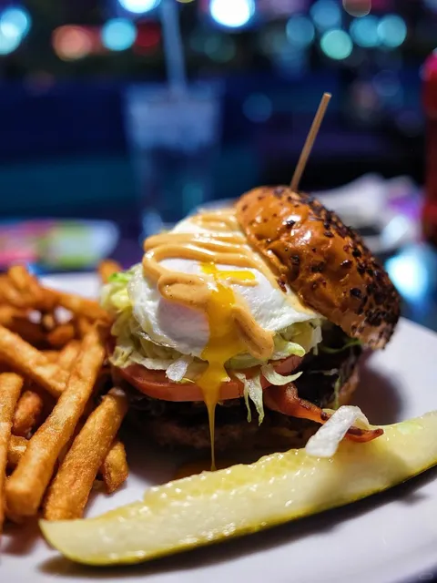 Savoring Delights at Peppermill Restaurant and Fireside Lounge