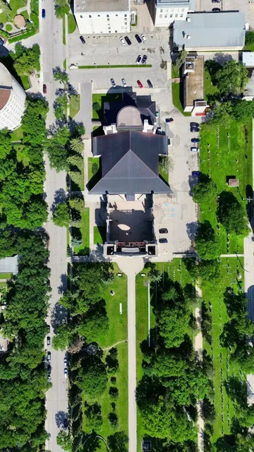 🇨🇦 A Day in Winnipeg– Where Prairie Charm Meets European Flair