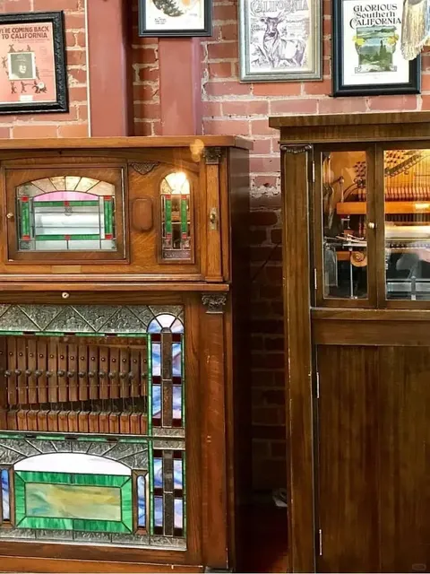 I Wish San Jose Had More Beautiful Vintage Restaurants Like This 🍽️✨