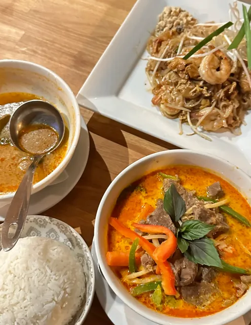 🌶️ Ma Now Thai Kitchen: Coquitlam's Cozy Thai Haven