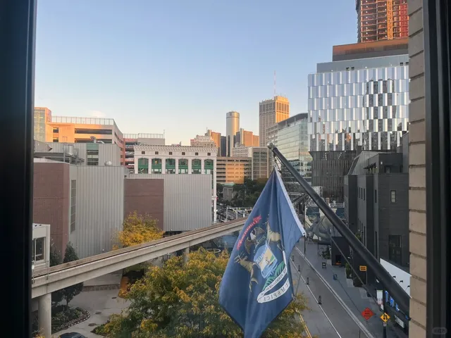 🇺🇸 Detroit: My "Black Guy Desensitization" Journey