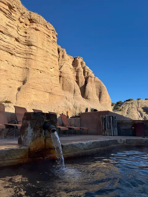 Ojo Caliente Mineral Springs｜New Mexico’s Natural Oasis 🌿💧