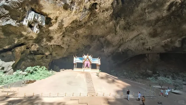 🇹🇭 Hua Hin Must-Visit: The Magical Phraya Nakhon Cave 🌄✨